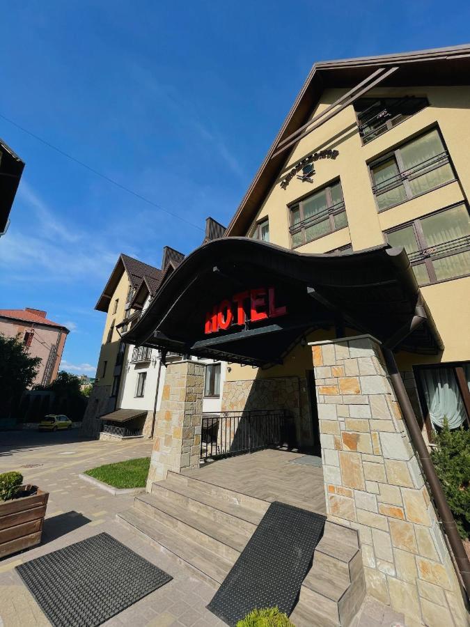 Hotel Gentleman Ternopil Exterior photo