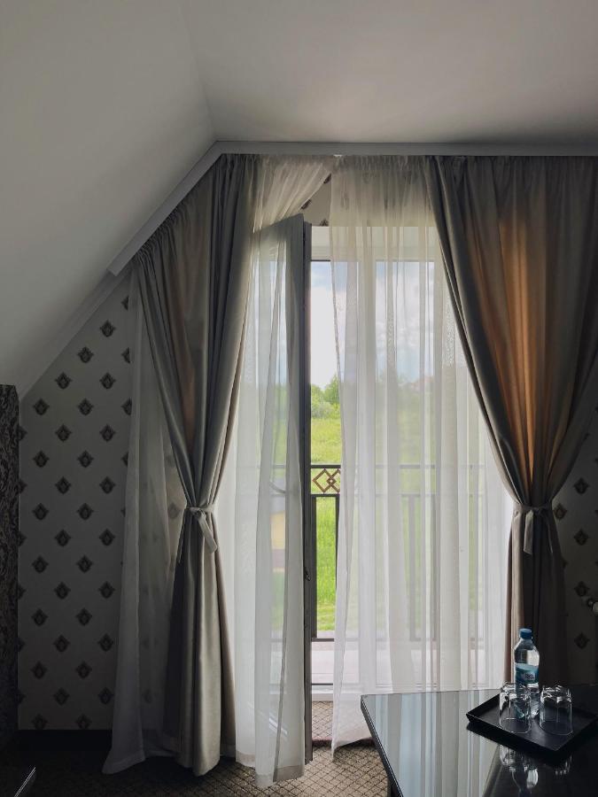 Hotel Gentleman Ternopil Exterior photo