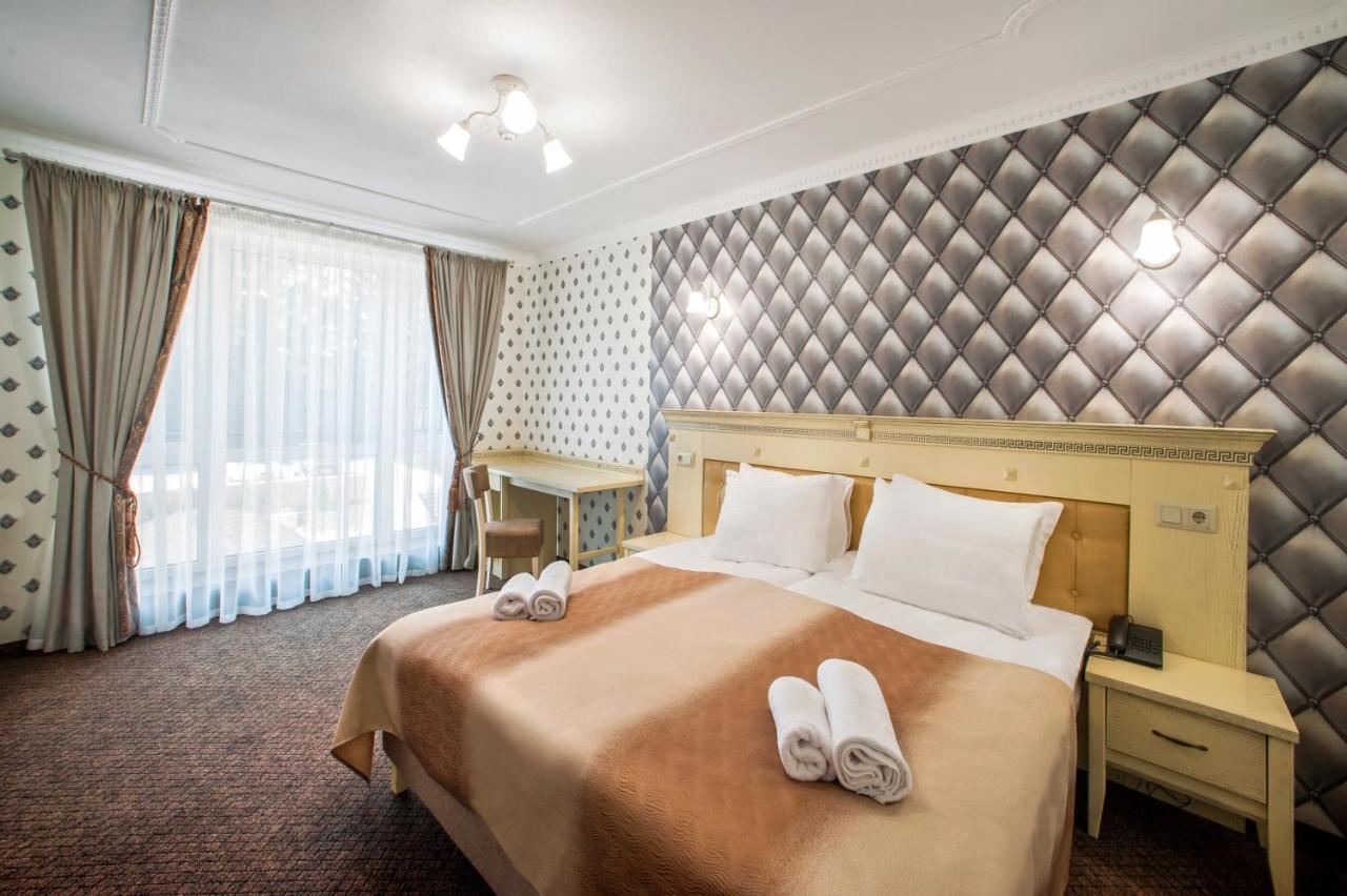 Hotel Gentleman Ternopil Exterior photo