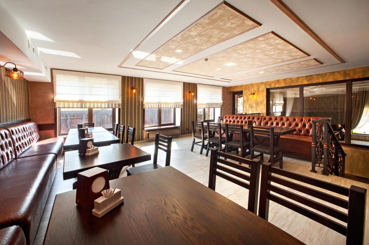 Hotel Gentleman Ternopil Exterior photo
